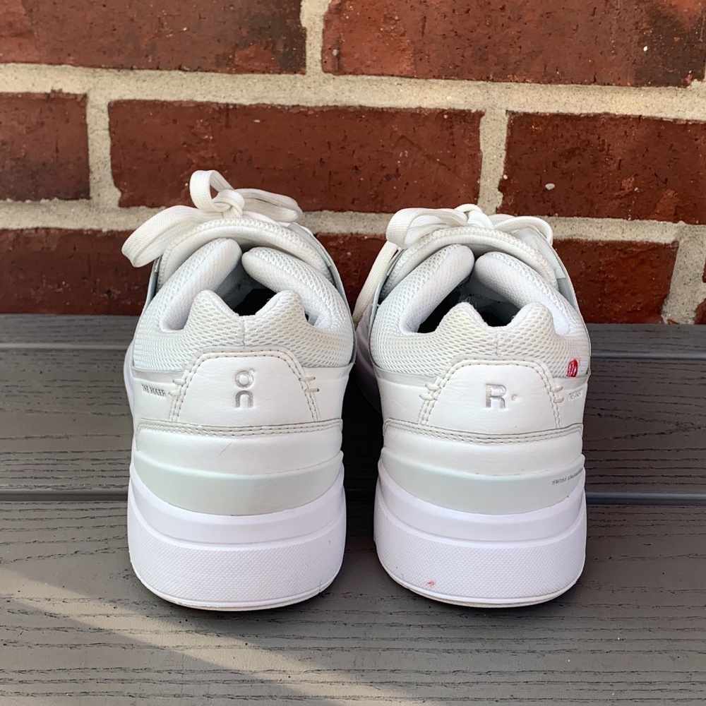 On Shoes The Roger Tennis Sneaker - Picture 3 of 14